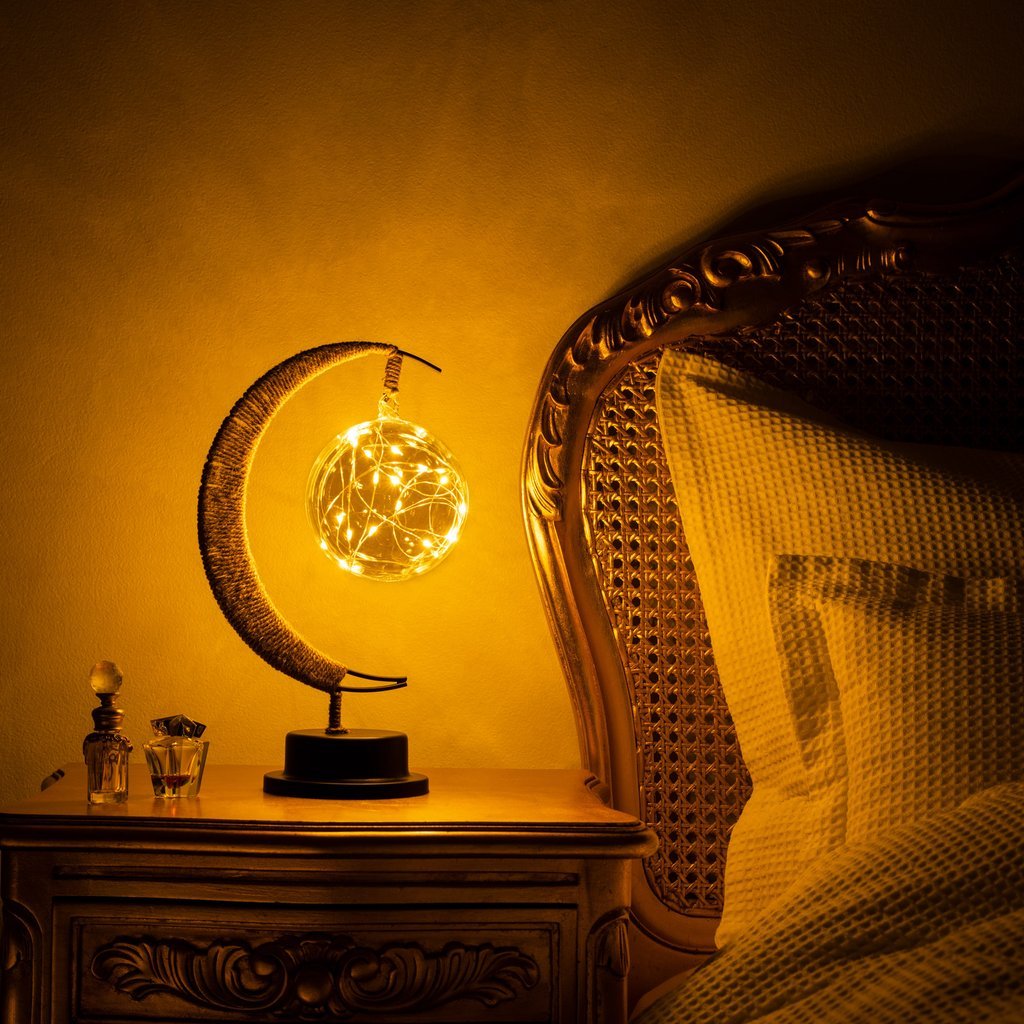 Alba Luna Lamp lights of the galaxy